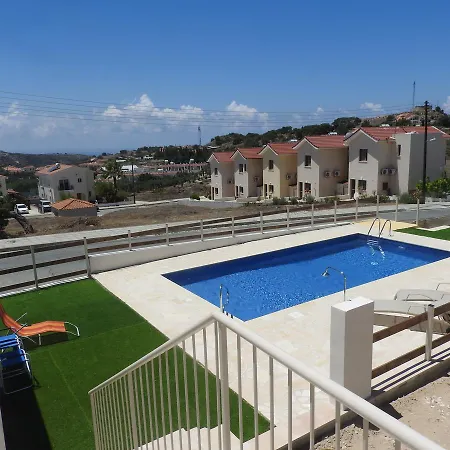 Hill View Villa38 *